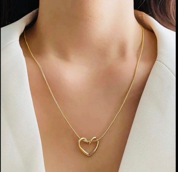 Trendy gold plated Heart Chain  – Perfect for Date Nights & Parties