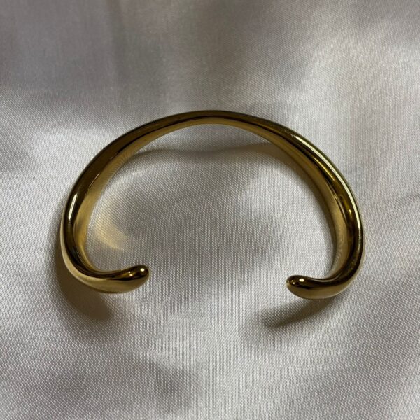 Gold plated thick cuff statement bracellete - Image 2