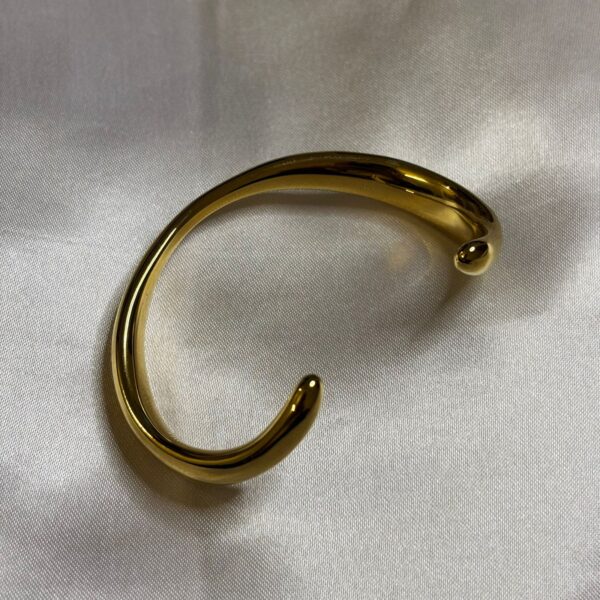 Gold plated thick cuff statement bracellete - Image 3