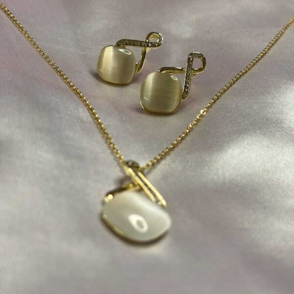 Elegant 2-Piece Pendant Set - Image 2