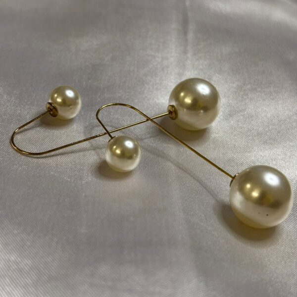 Two End Long Trendy Pearl Earings -- white pearls